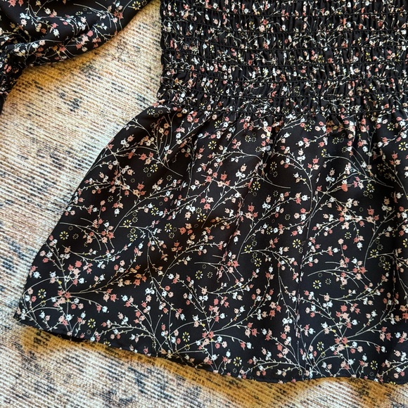 {Max Studio} Floral Peplum Top - Picture 3 of 4